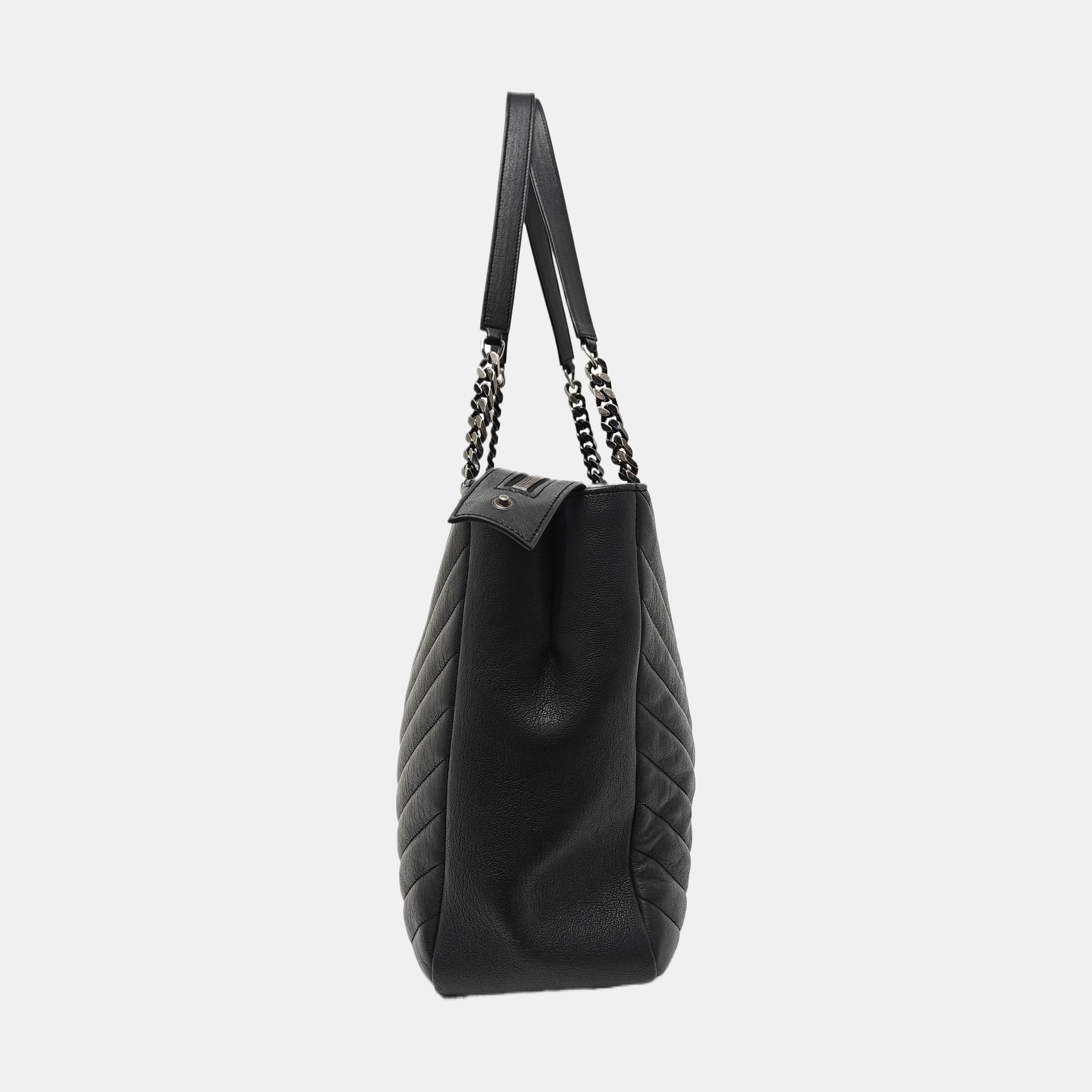 MONOGRAM Chevron Lambskin Black