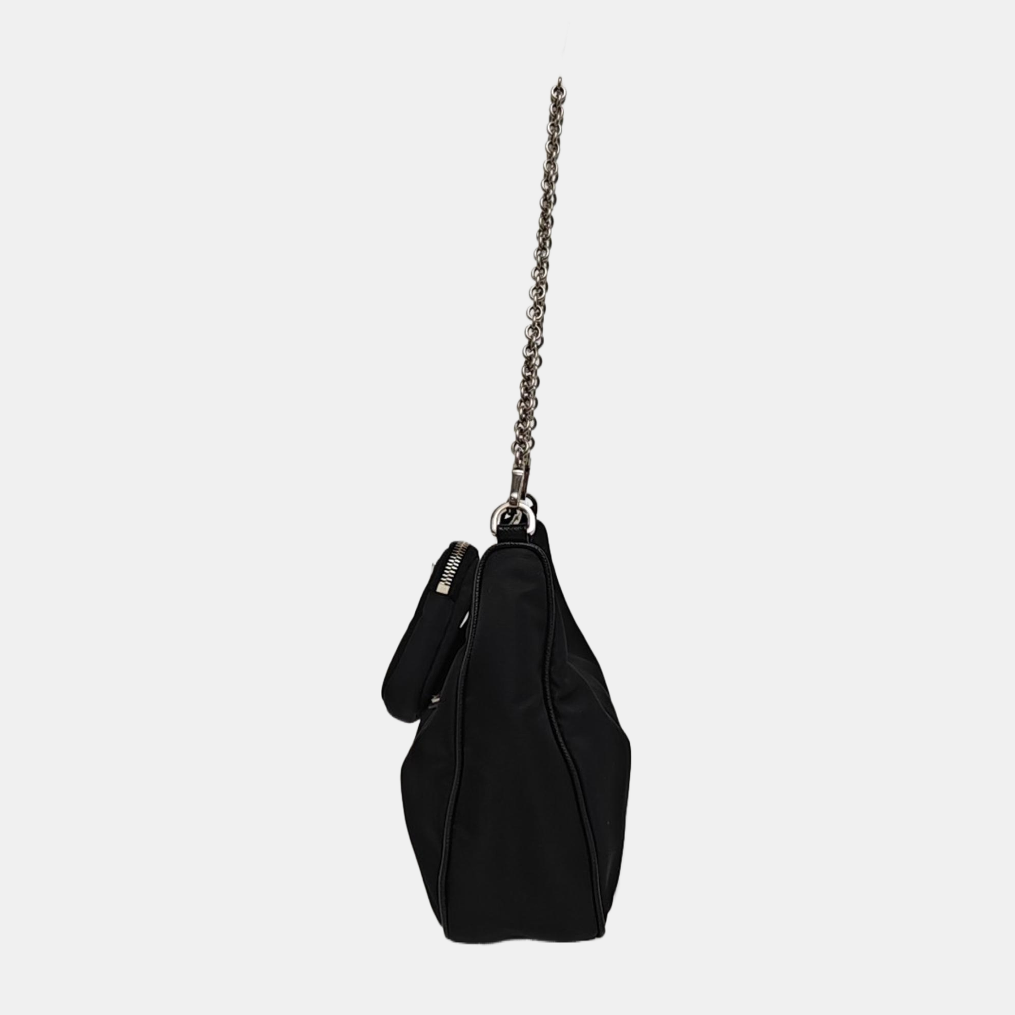Authenticated pre-owned  Re-Edition2005 Nylon Black - Shoulder Bag at Looply