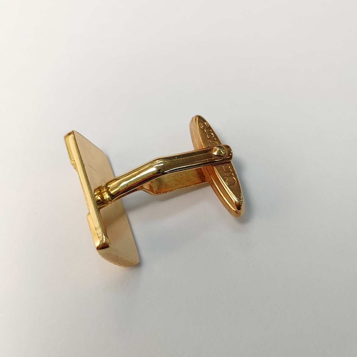 Metal Cufflink Gold