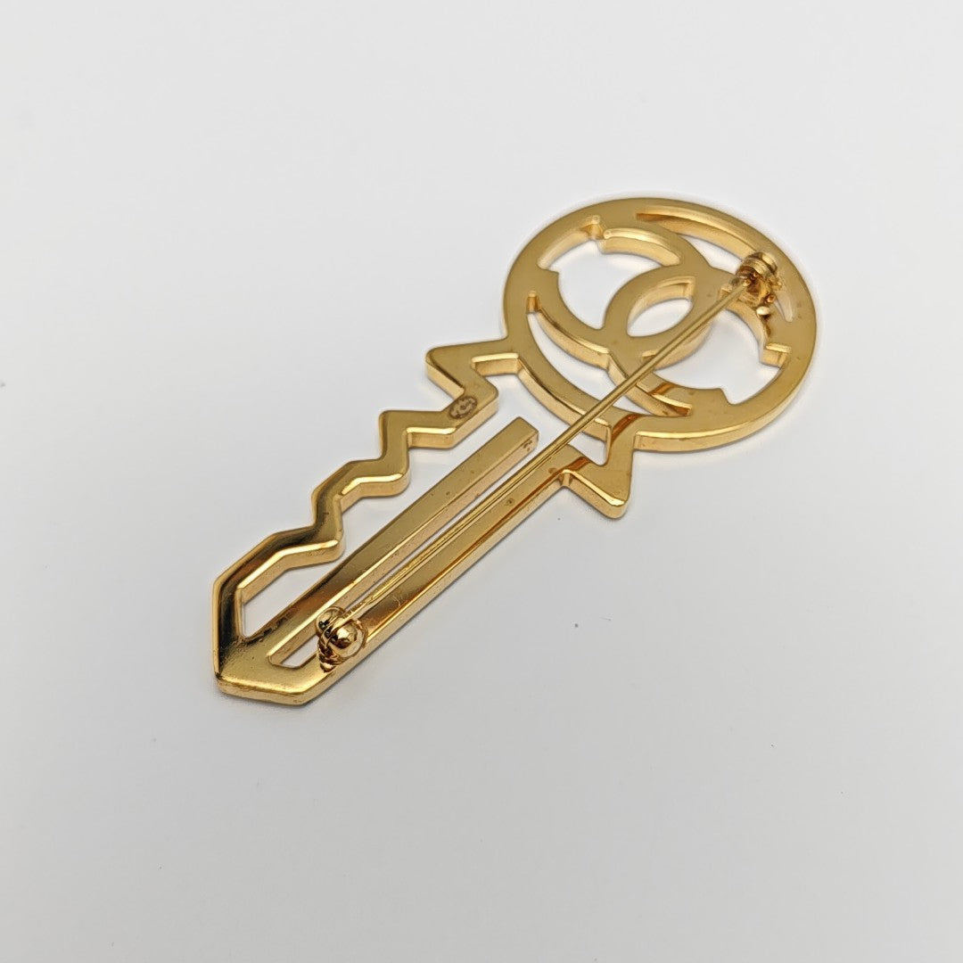Metal Gold Brooch