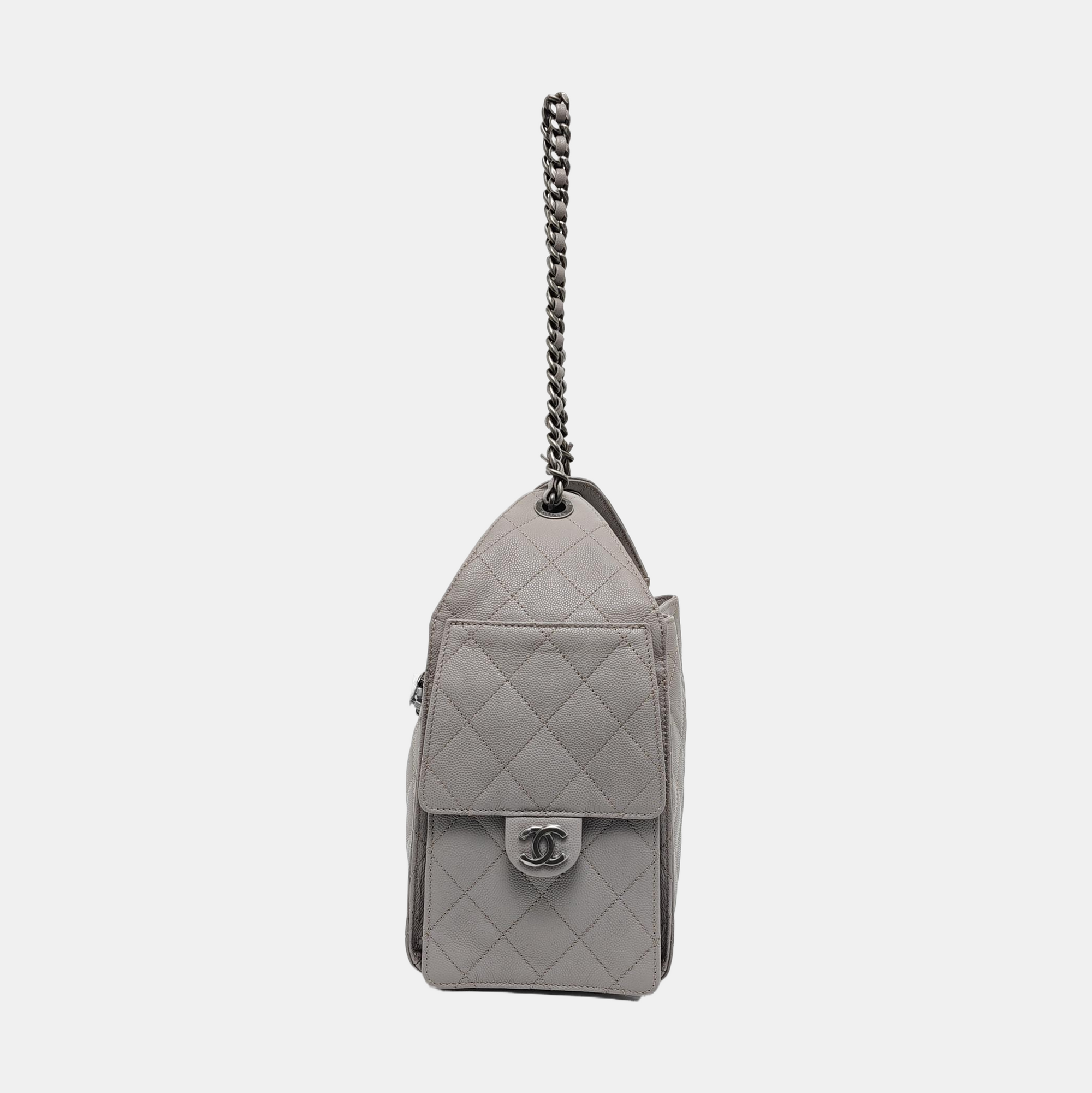 Authenticated pre-owned  CHANEL 25 Quilted Grained Calfskin Grey - Top Handle Bag at Looply