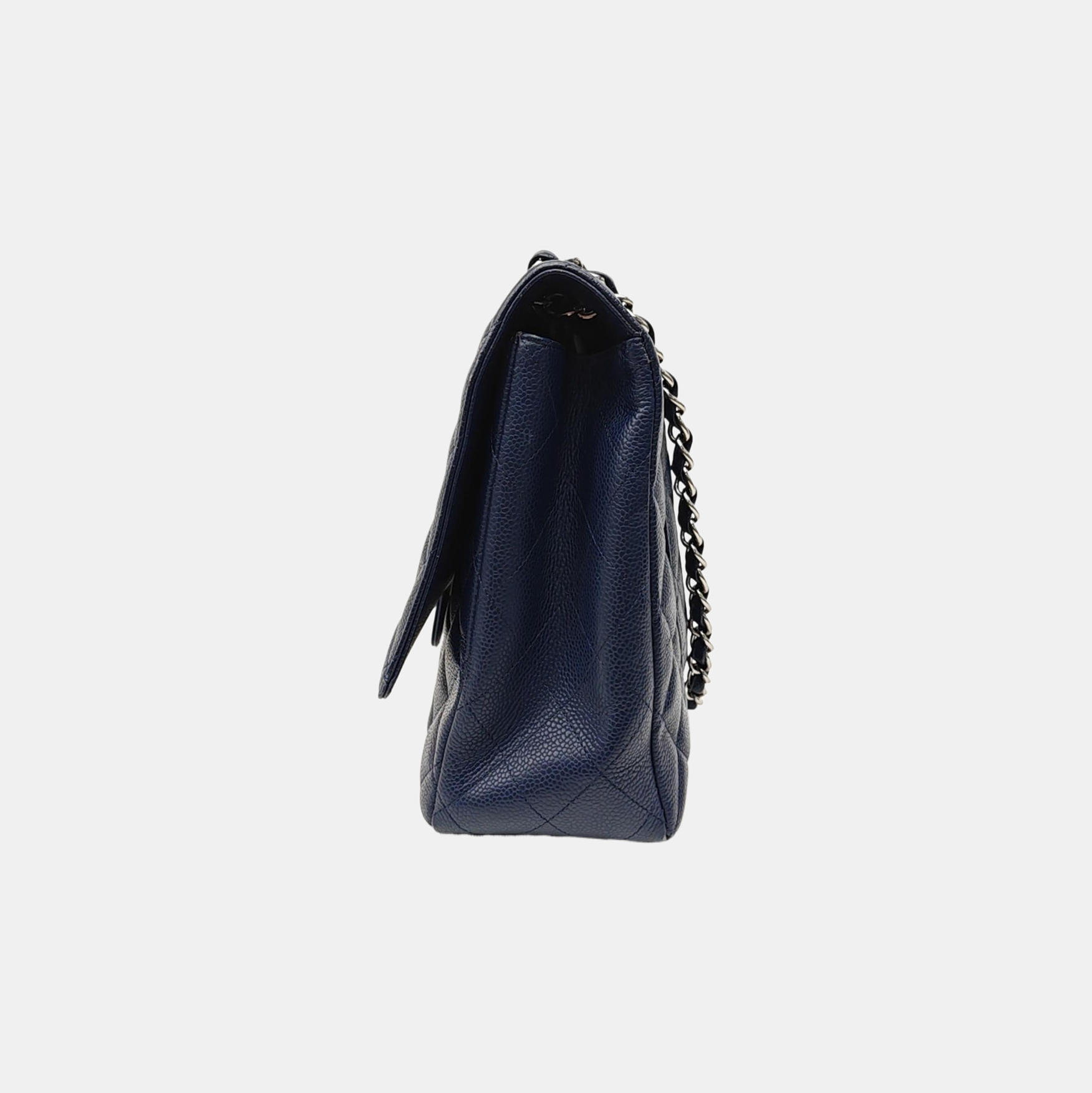 CLASSIC FLAP Jumbo Quilted Grained Calfskin Blue
