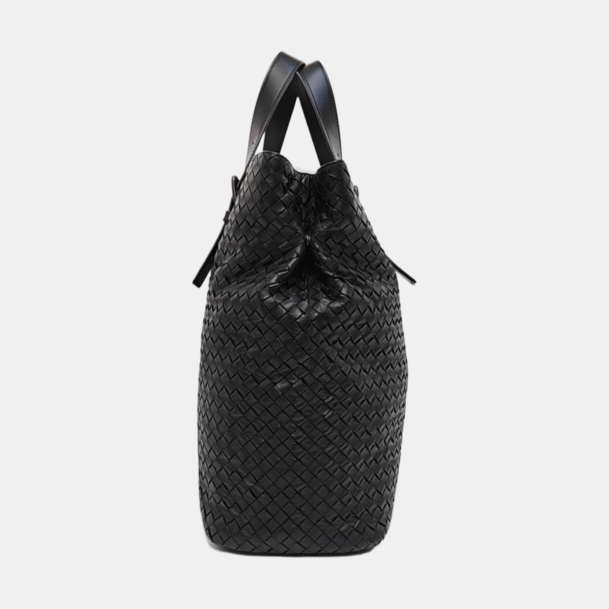 Cesta Calfskin Black