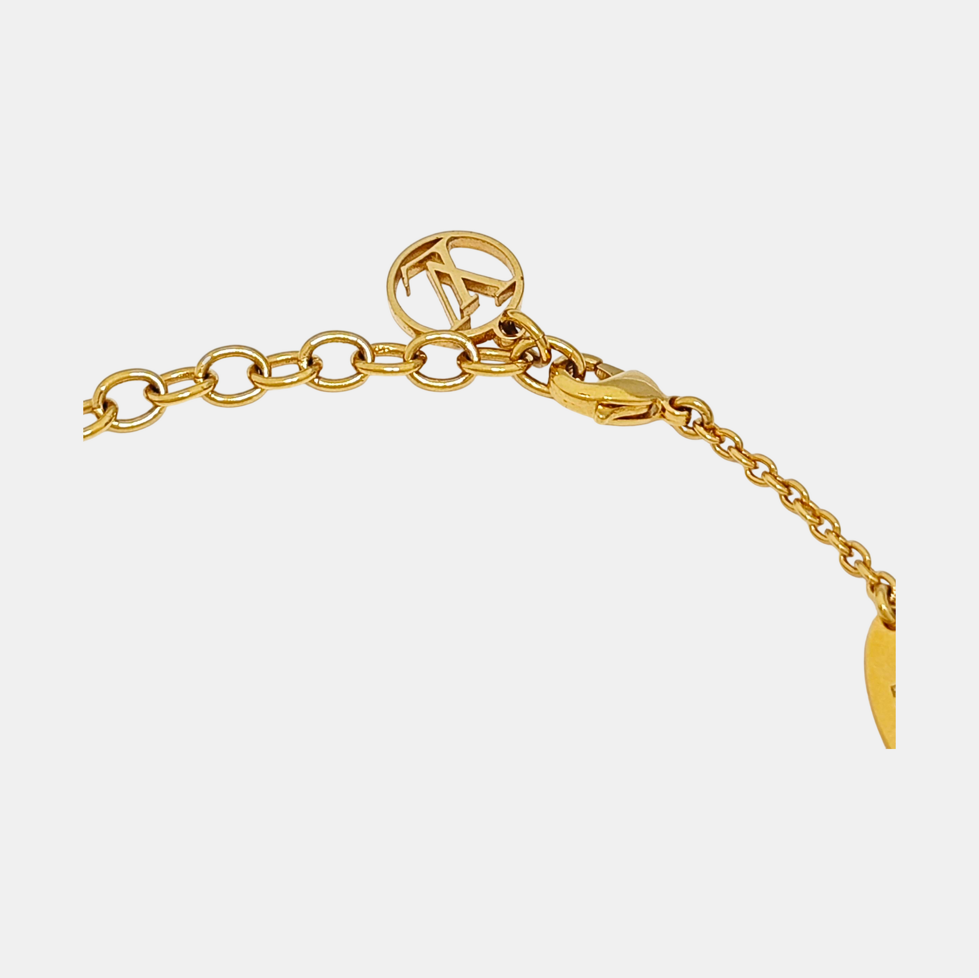 ESSENTIAL V Metal Gold Bracelet