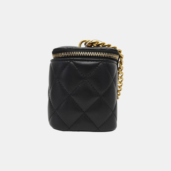 VANITY CASE Medium Quilted Lambskin Black