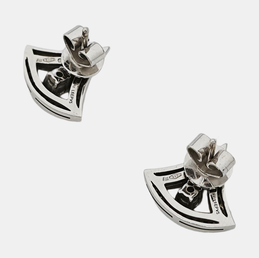 DIVAS' DREAM 18k White Gold Silver Stud Earrings