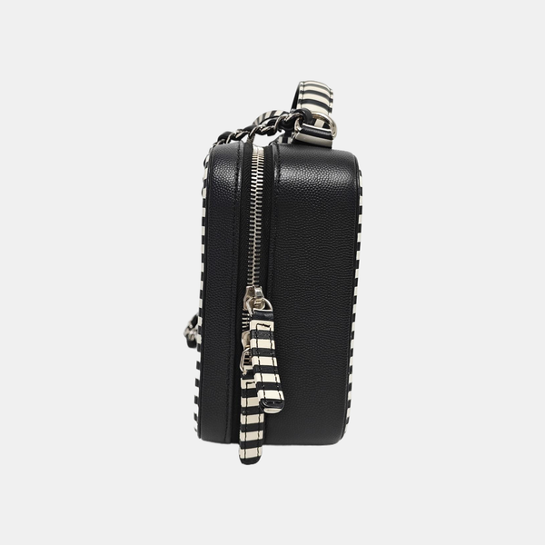 Authenticated pre-owned  FILIGREE Medium Quilted Grained Calfskin Black - Shoulder Bag at Looply