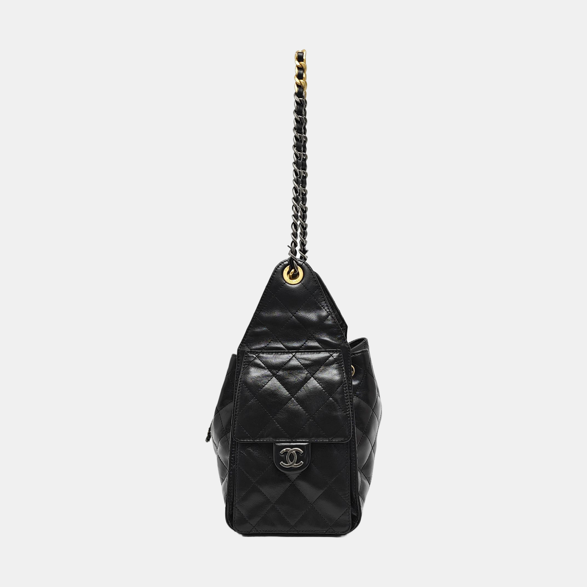 CHANEL 25 Small Quilted Waxed Cafskin Black