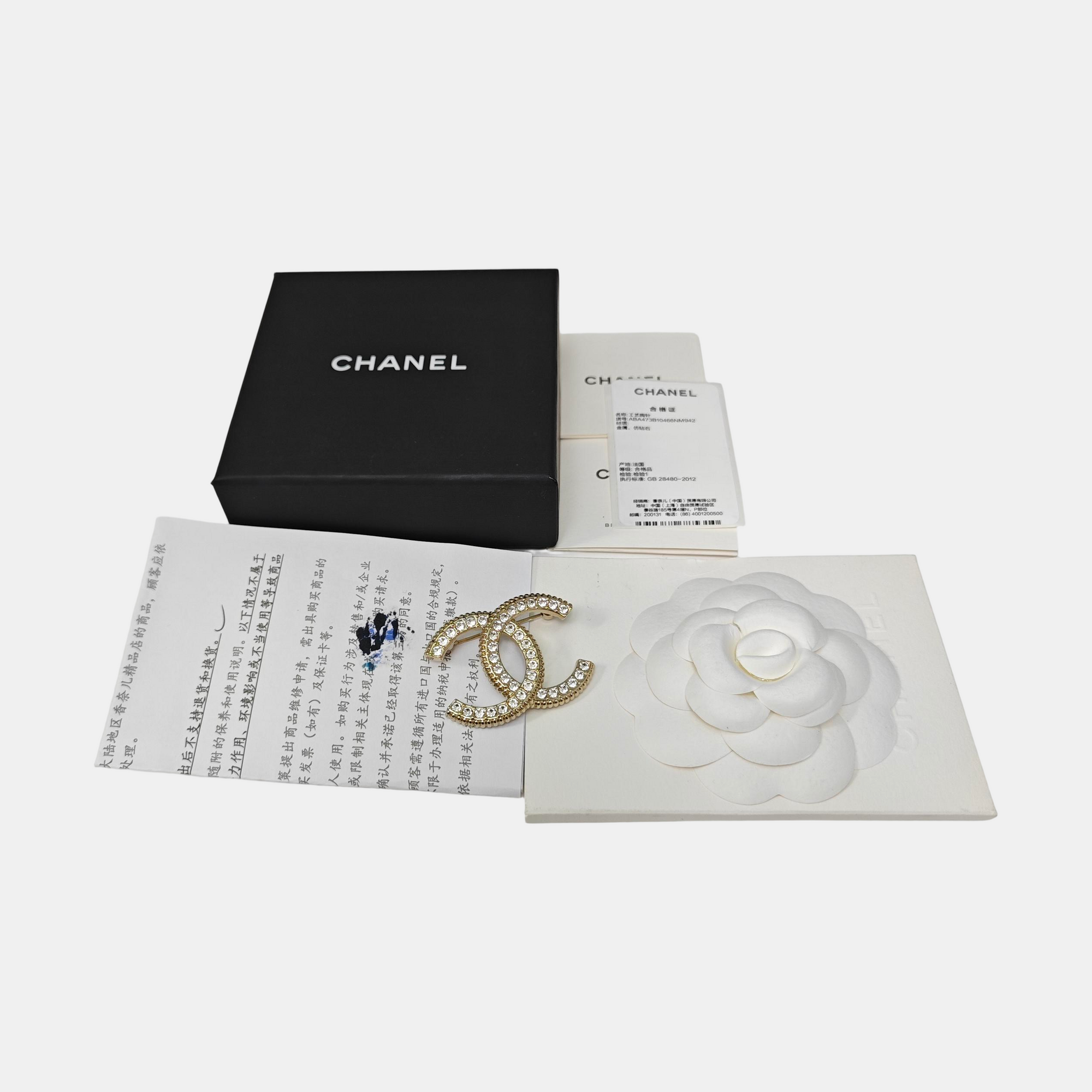 CC Logo Metal Gold Brooch