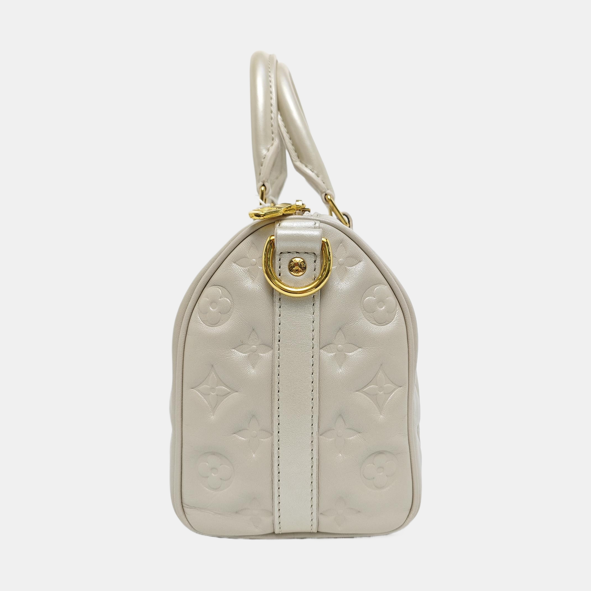 Authenticated pre-owned  SPEEDY 22 Lambskin White - Shoulder Bag at Looply