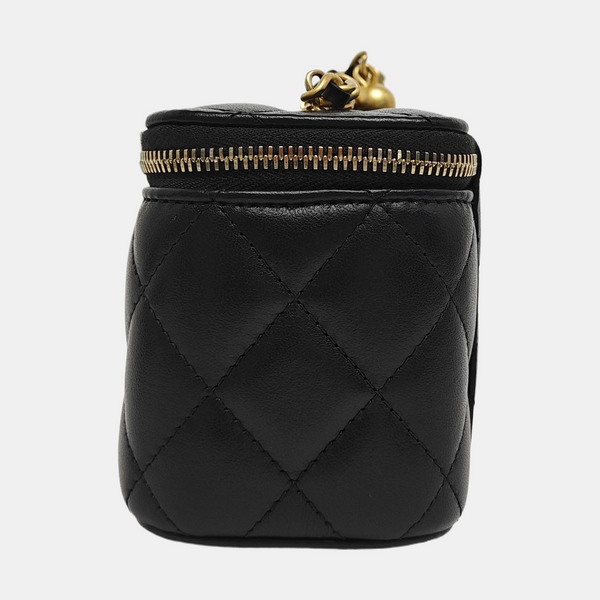 Authenticated pre-owned  VANITY CASE Small Quilted Lambskin Black - Shoulder Bag at Looply