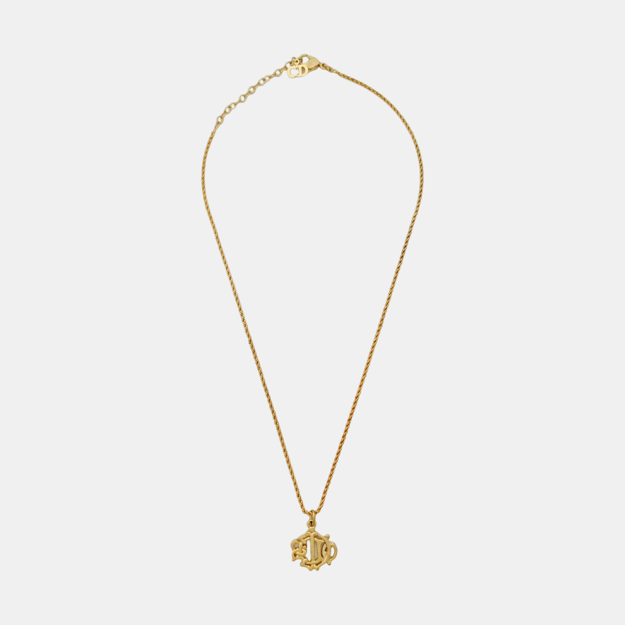 Insignia Metal Gold Necklace