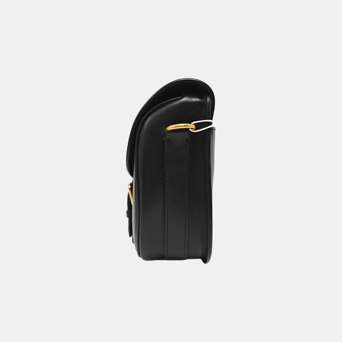 Bobby Medium Calfskin Black