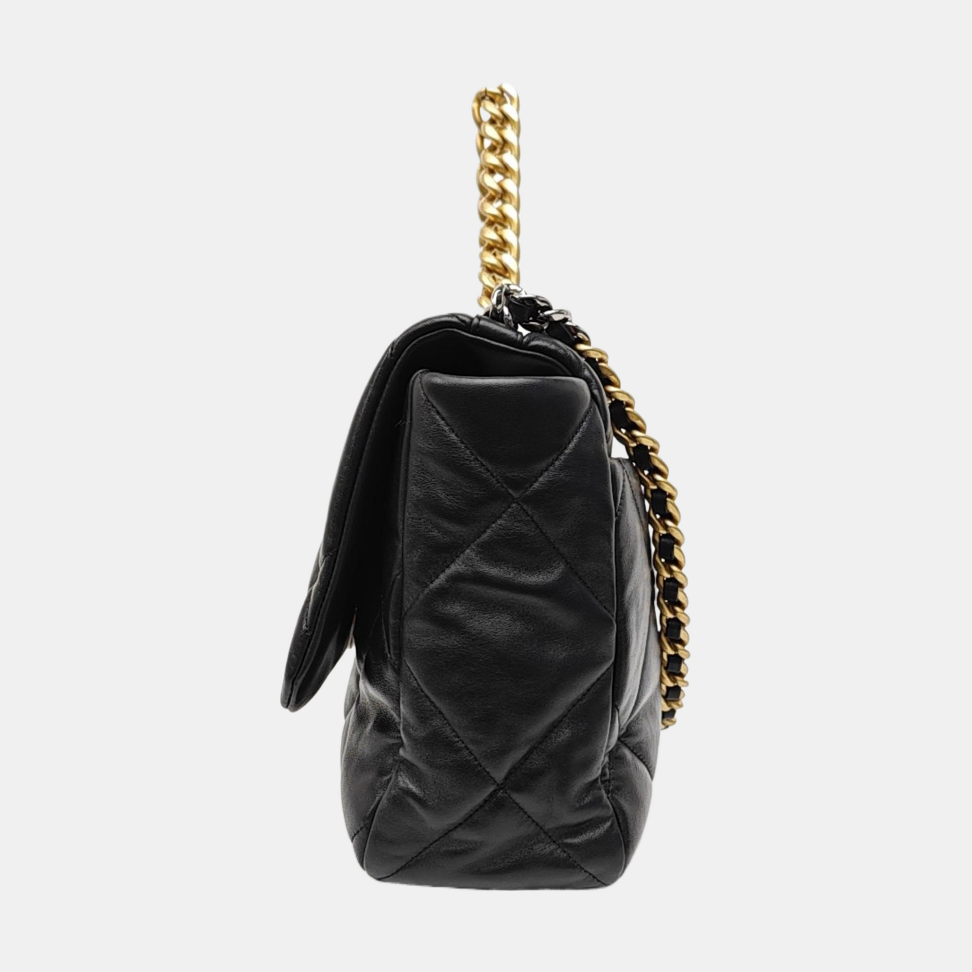 CHANEL 19 Maxi Quilted Lambskin Black