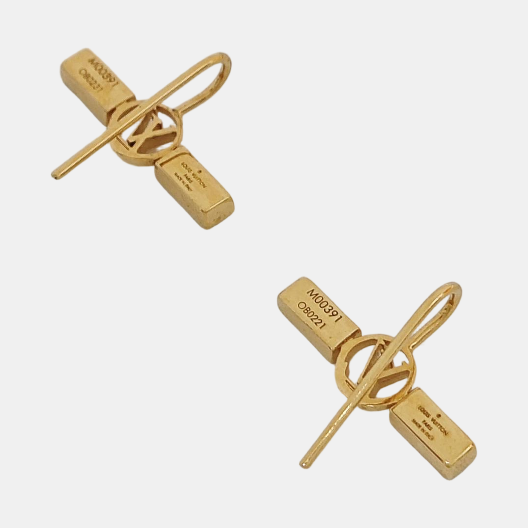 SIMPLY Metal Silver Stud Earrings