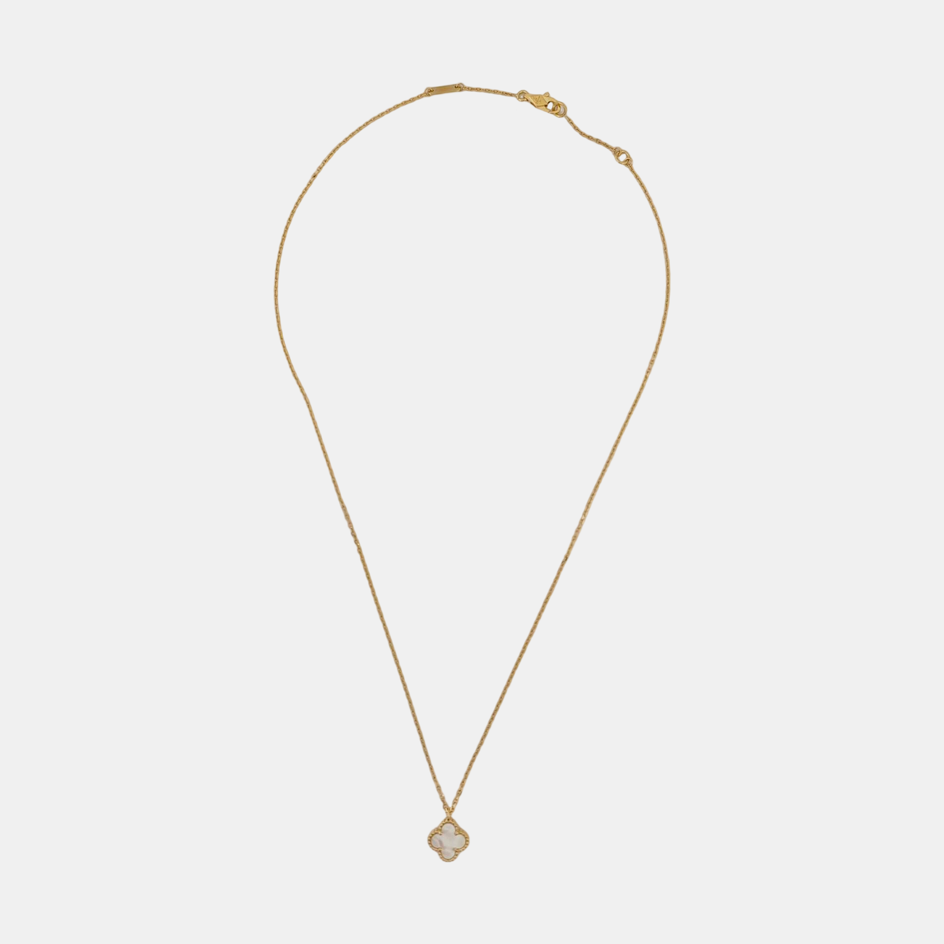 Sweet Alhambra 18k Gold Necklace