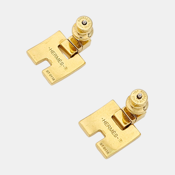Eileen Metal Gold Stud Earrings
