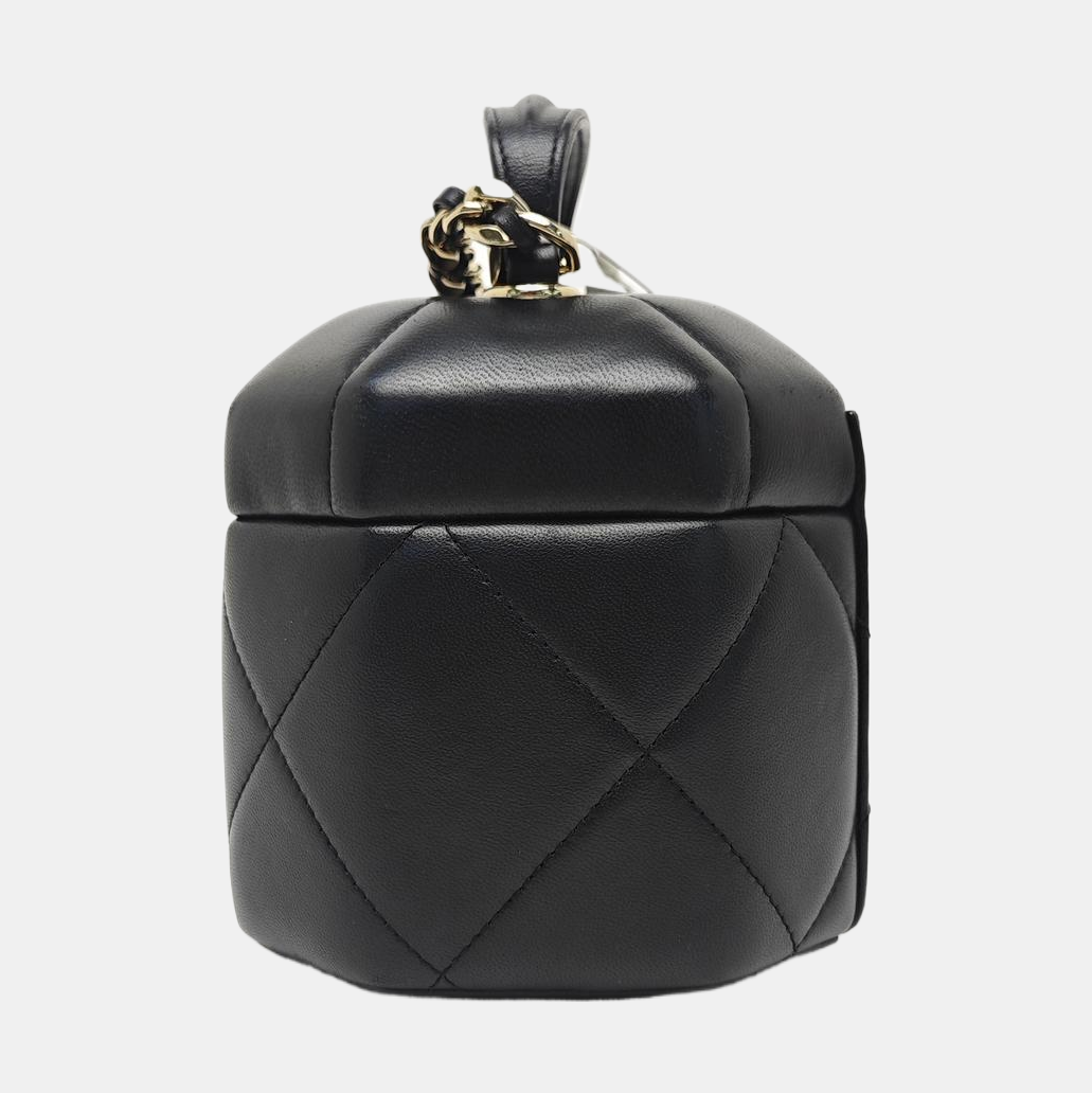 VANITY CASE Small Quilted Lambskin Black