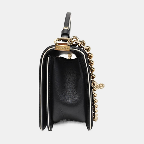 Authenticated pre-owned  BOY CHANEL Medium Quilted Calfskin Black - Shoulder Bag at Looply