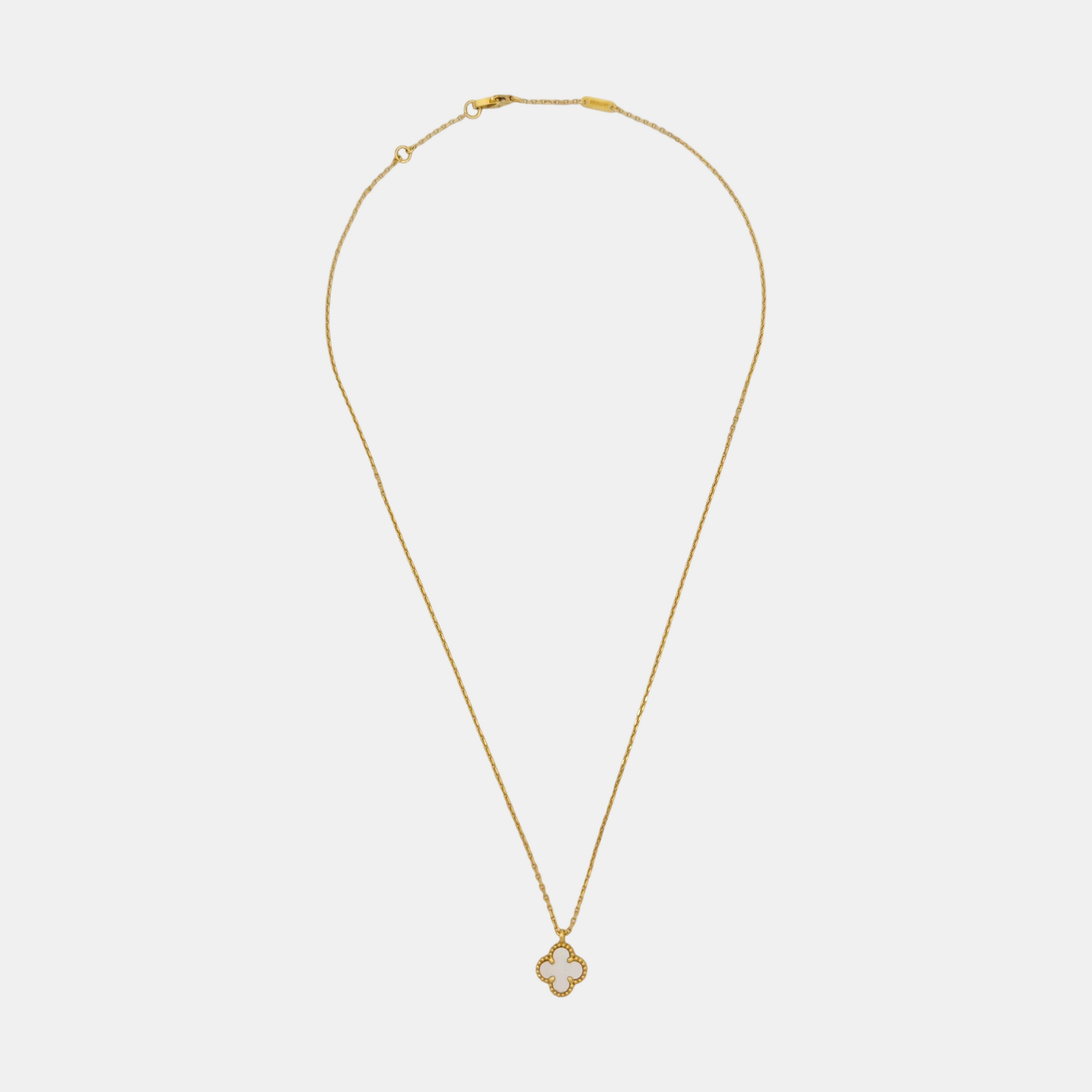 Sweet Alhambra 18k Gold Necklace