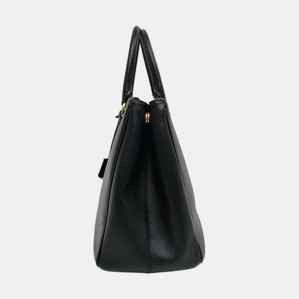 Authenticated pre-owned  Galleria Calfskin Black - Shoulder Bag at Looply