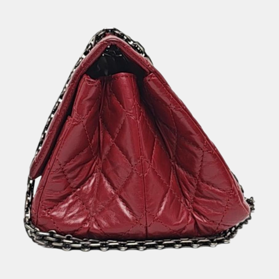 Authenticated pre-owned  2.55 Quilted Calfskin Red - Shoulder Bag at Looply