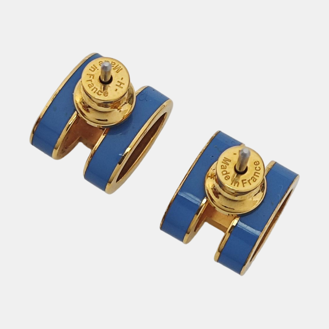 Pop H Metal Blue Stud Earrings