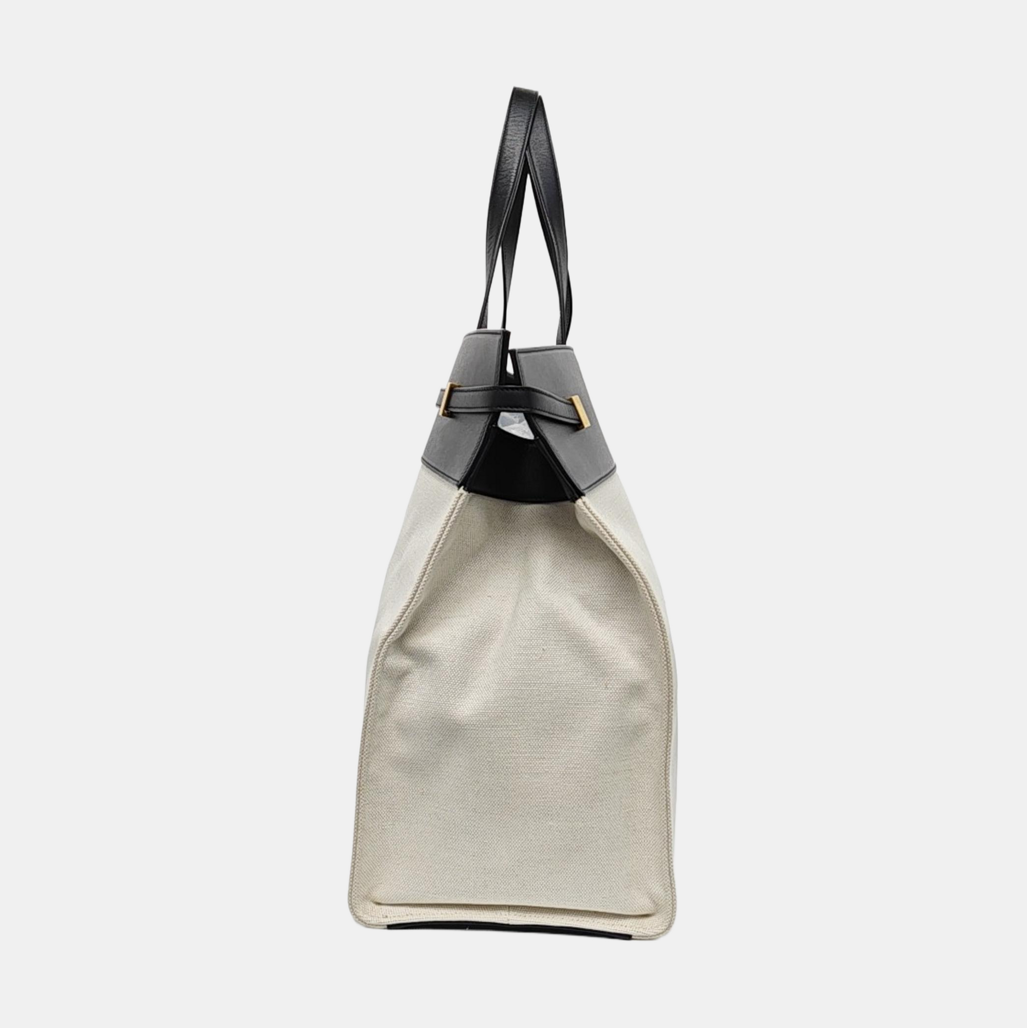 Authenticated pre-owned  MANHATTAN Canvas White - Tote Bag at Looply