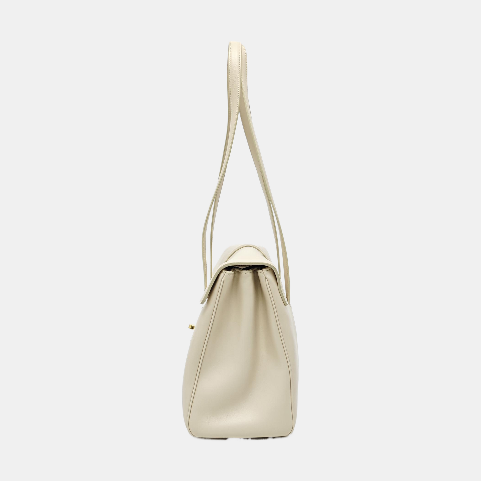 16 Medium Calfskin Beige