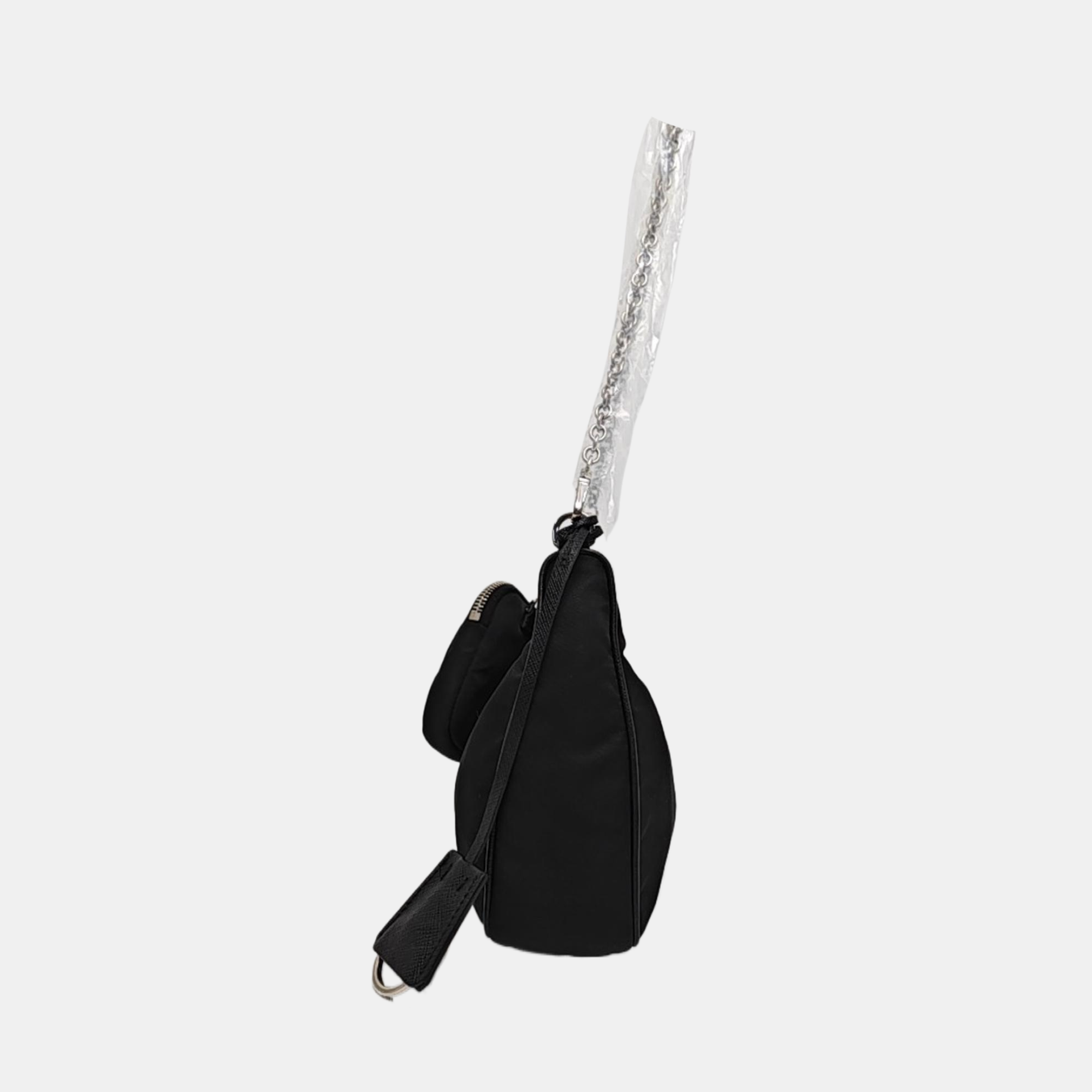 Authenticated pre-owned  Re-Edition2005 Nylon Black - Shoulder Bag at Looply