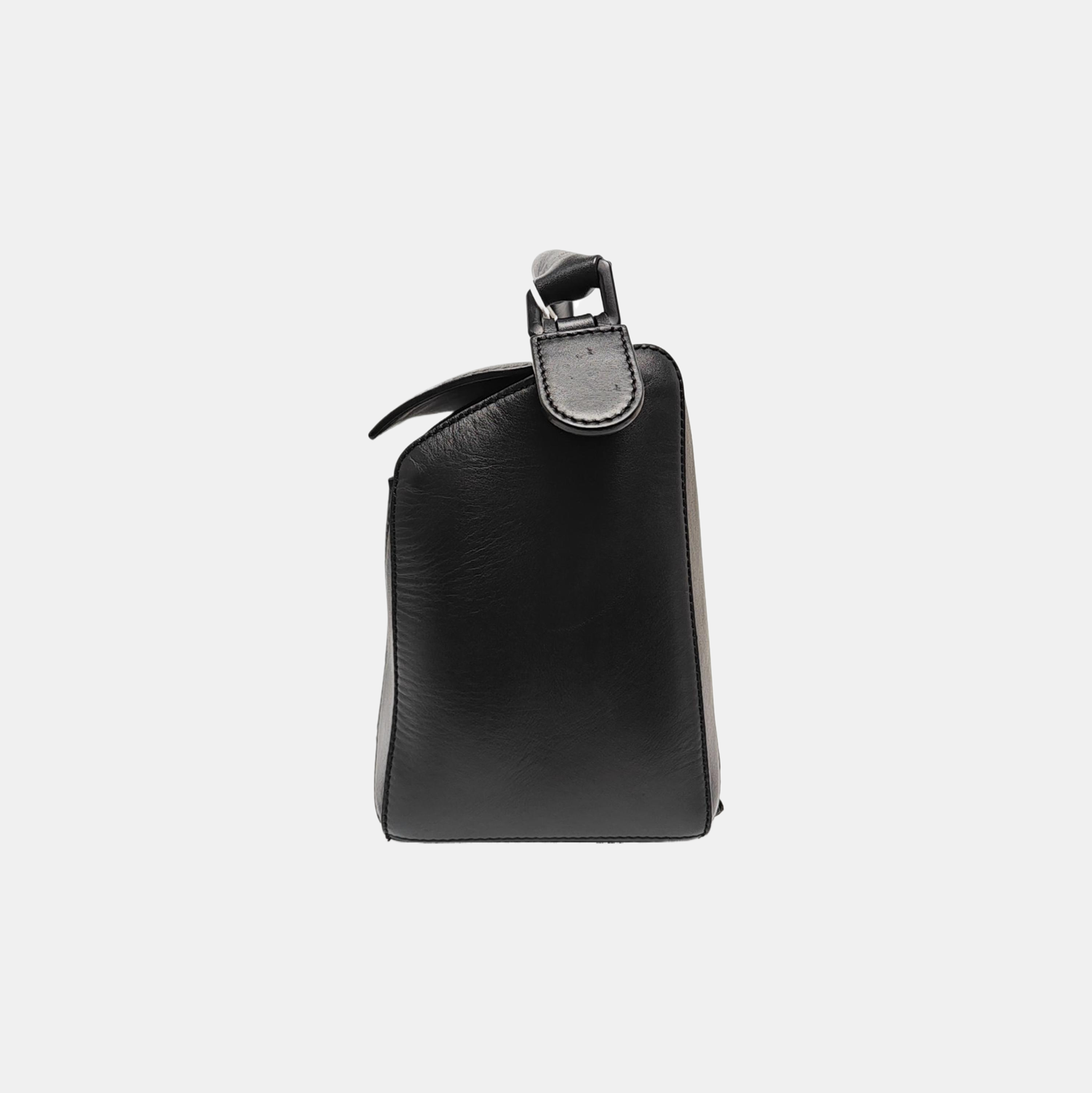 Puzzle Medium Calfskin Black
