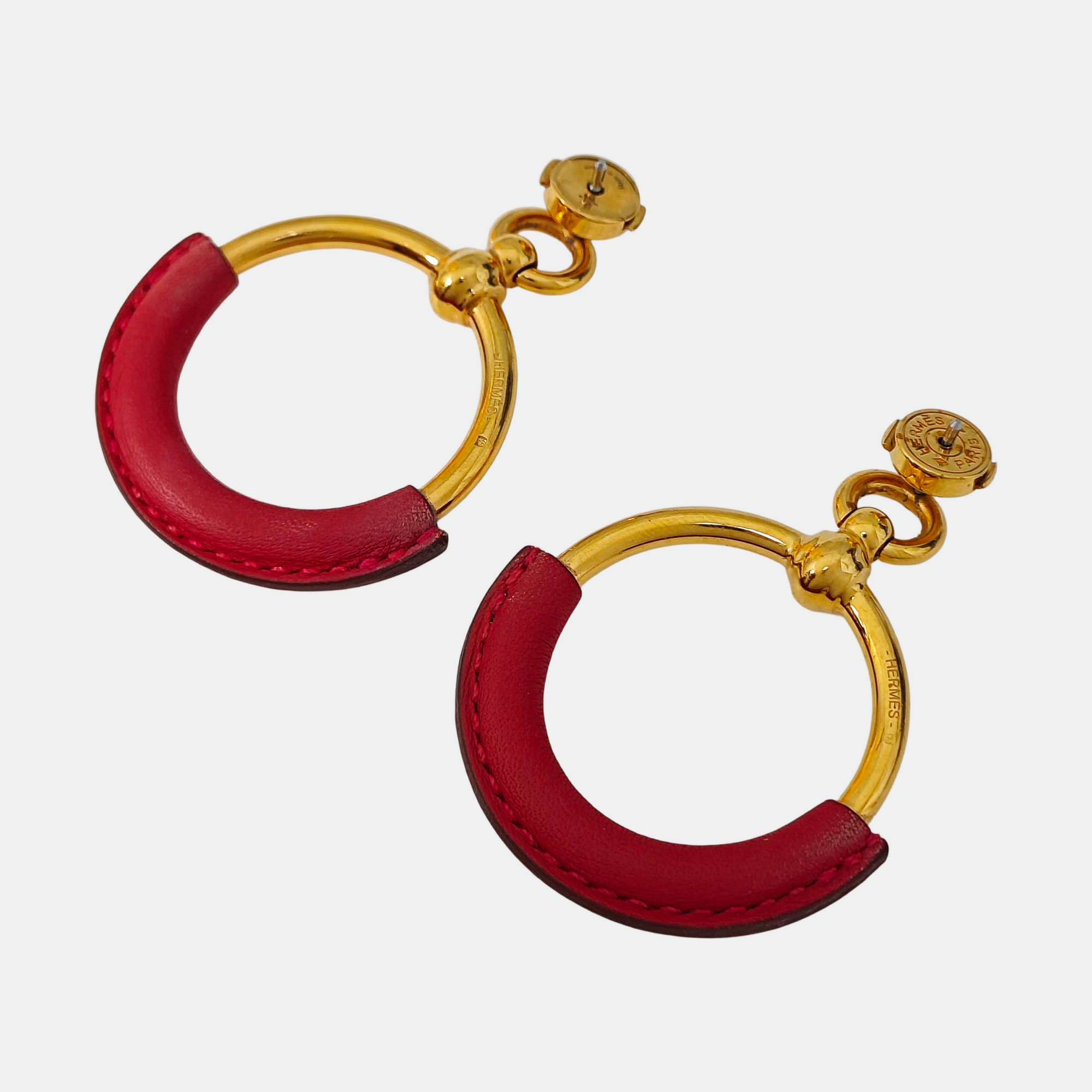 Loop Metal Gold Stud Earrings