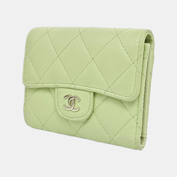 Cartera Clásica con Solapa de Piel de Cordero Acolchada Verde