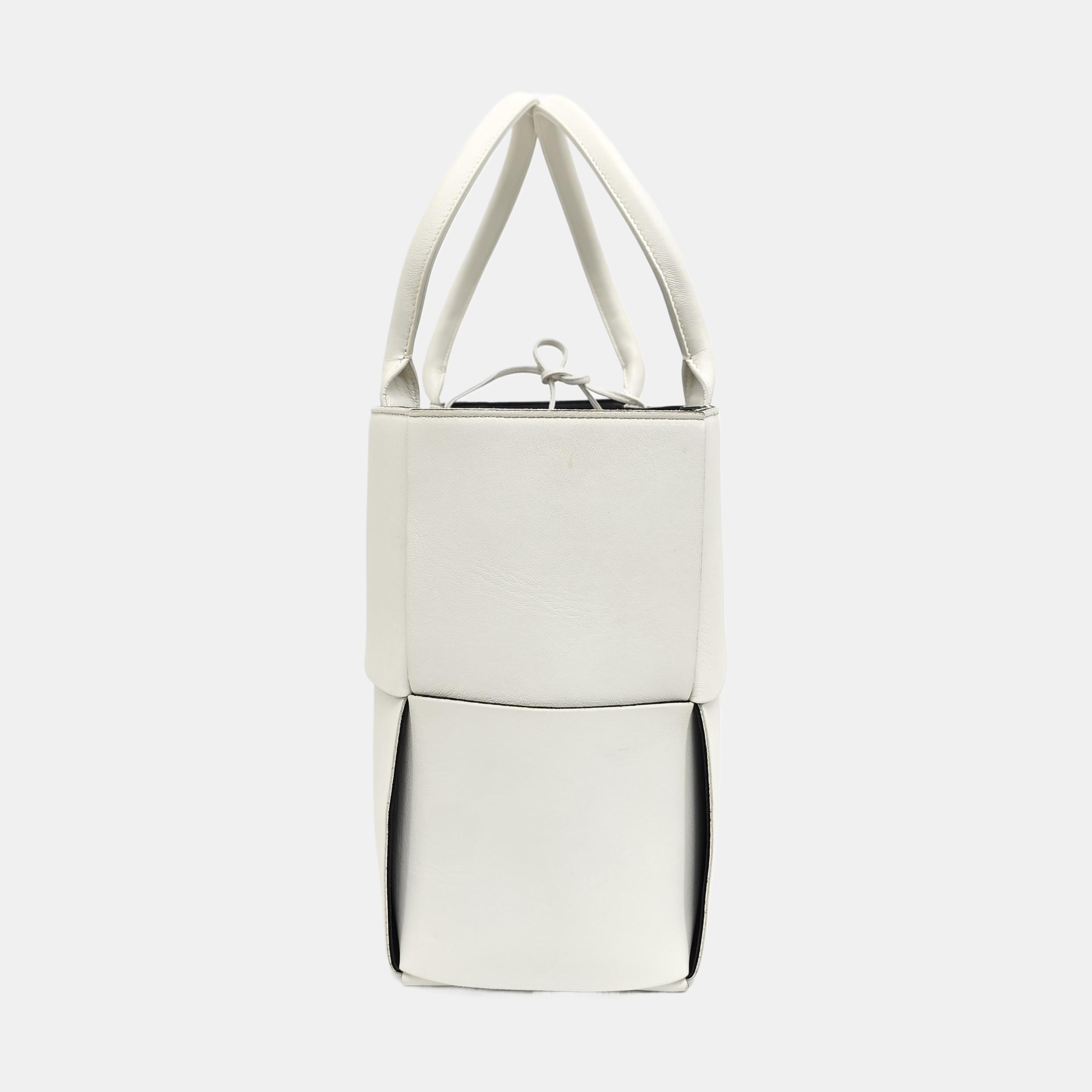Arco Medium Calfskin White