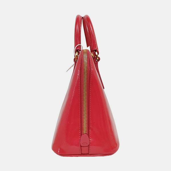 Authenticated pre-owned  Promenade Small Saffiano Calfskin Red - Shoulder Bag at Looply