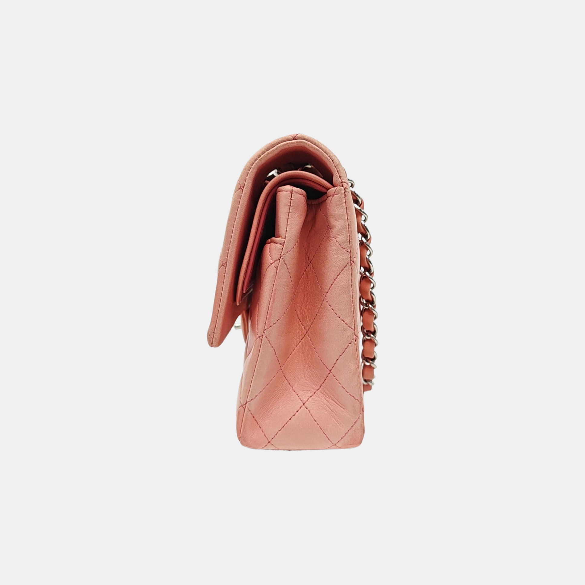 CLASSIC FLAP Small Quilted Lambskin Pink