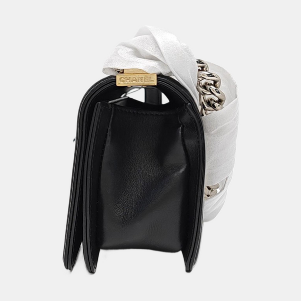 BOY CHANEL Small Chevron Calfskin Black