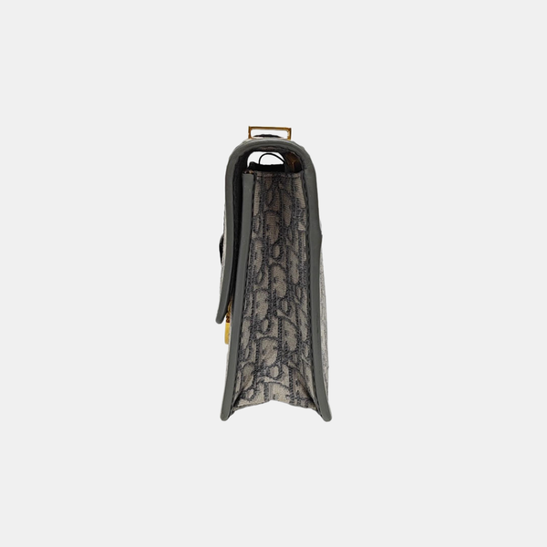 30 Montaigne Oblique Canvas Gray