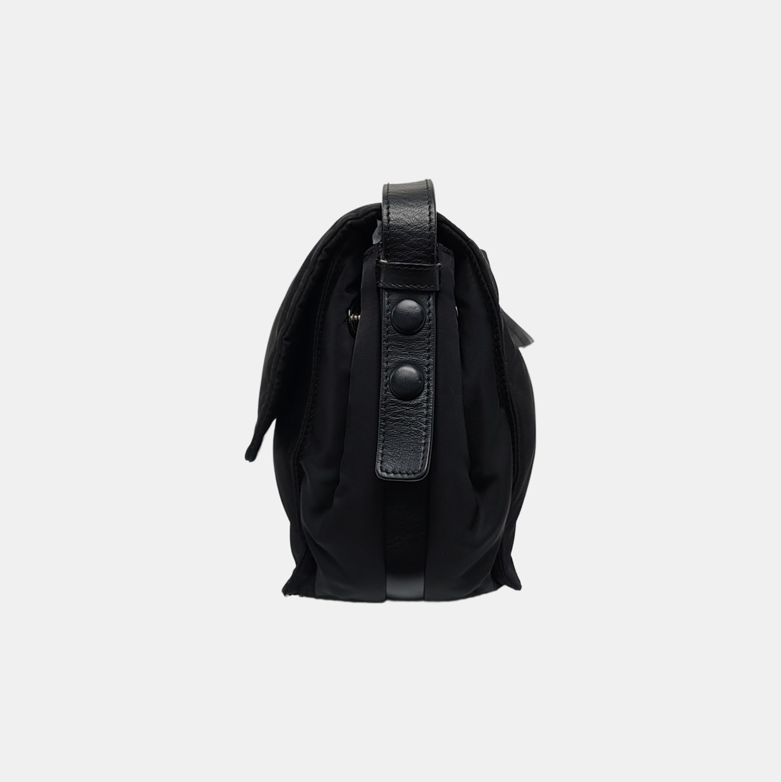 Invite Medium Nylon Black