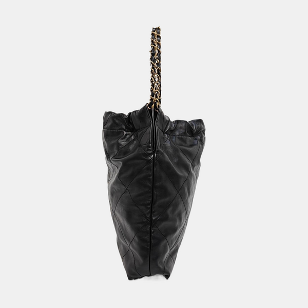 CHANEL 22 Medium Quilted Calfskin Black