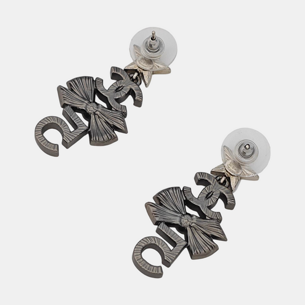Metal Silver Stud Earrings