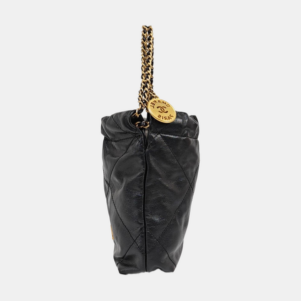 CHANEL 22 Mini Quilted Calfskin Black
