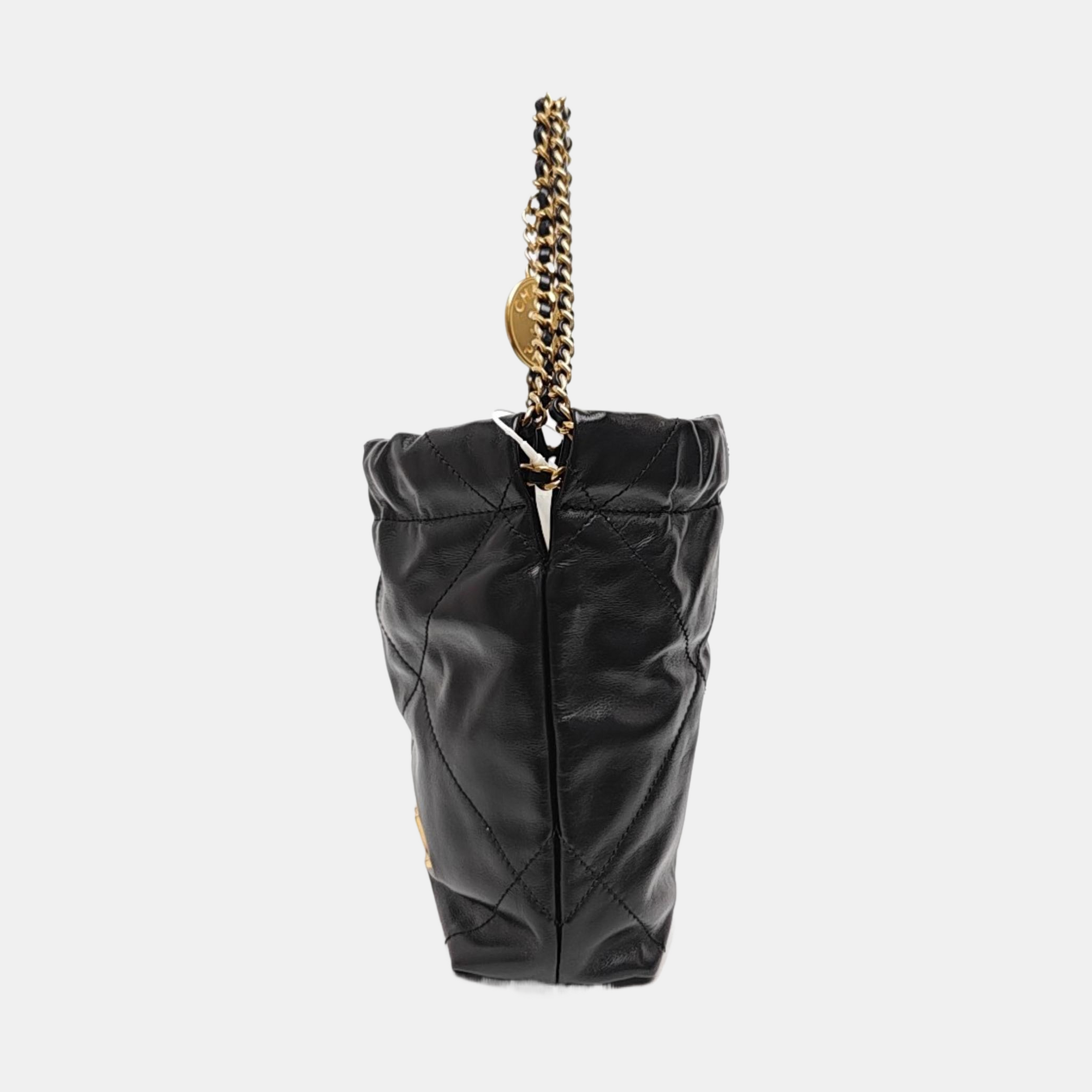 CHANEL 22 Mini Quilted Calfskin Black