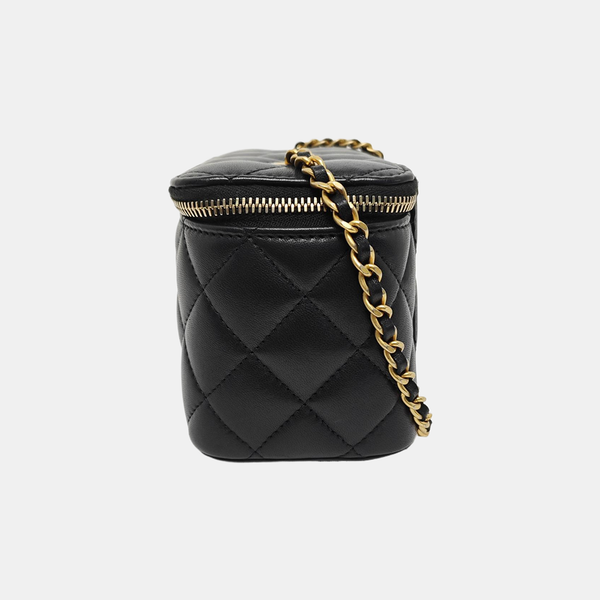 VANITY CASE Small Quilted Lambskin Black