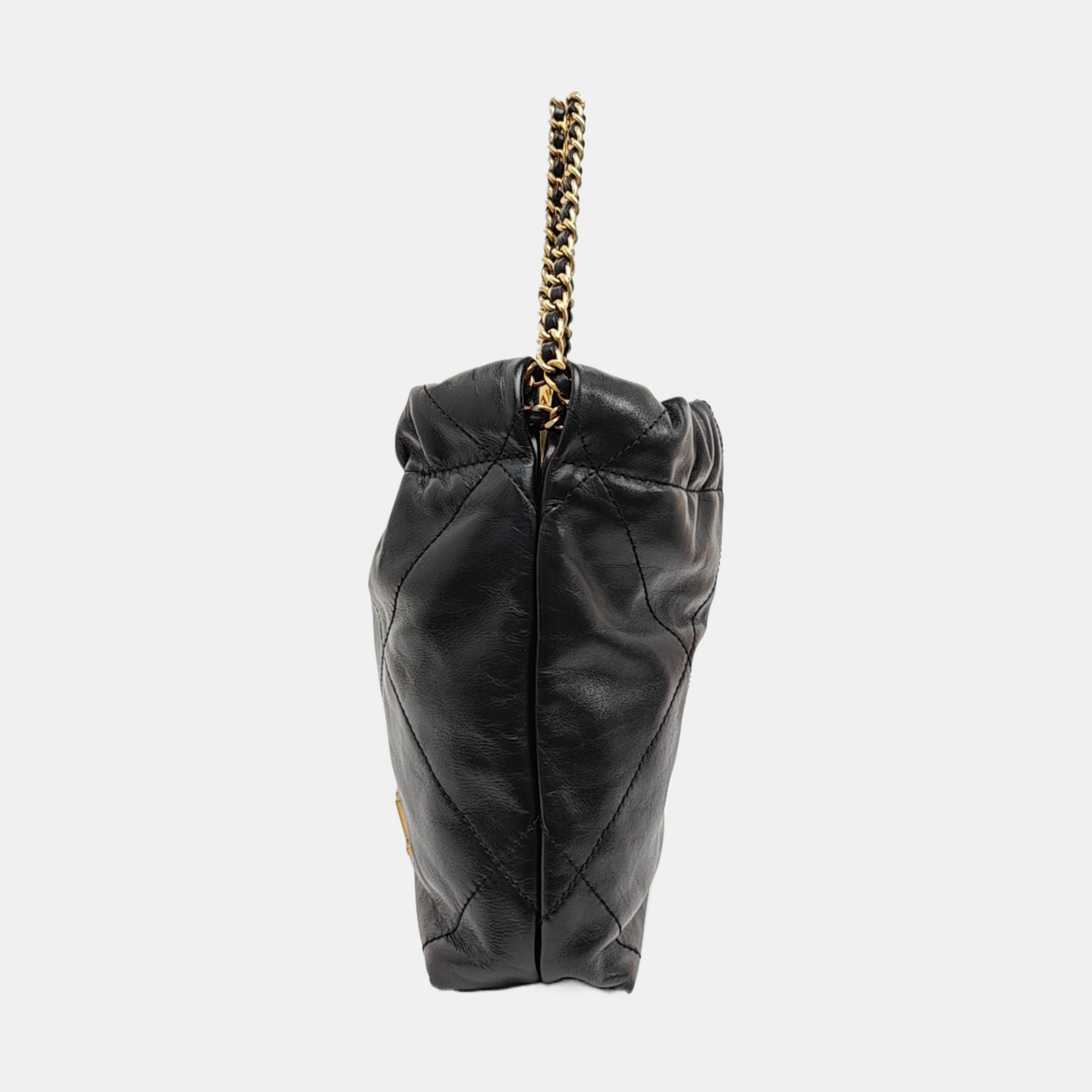CHANEL 22 Mini Quilted Calfskin Black