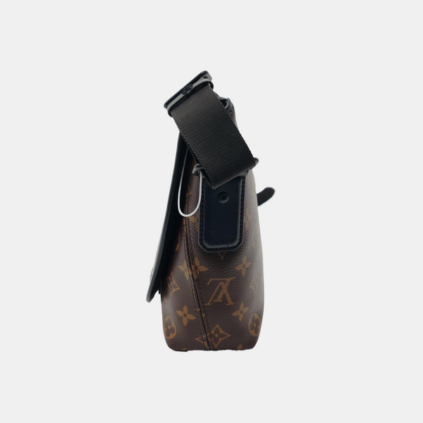 MAGNETIC Monogram Coated Canvas Brown