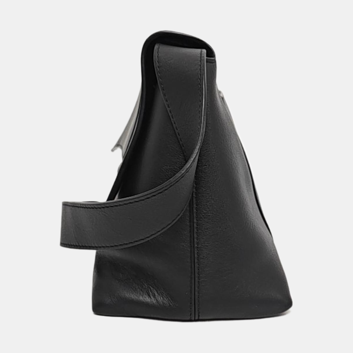Downtown Medium Calfskin Black