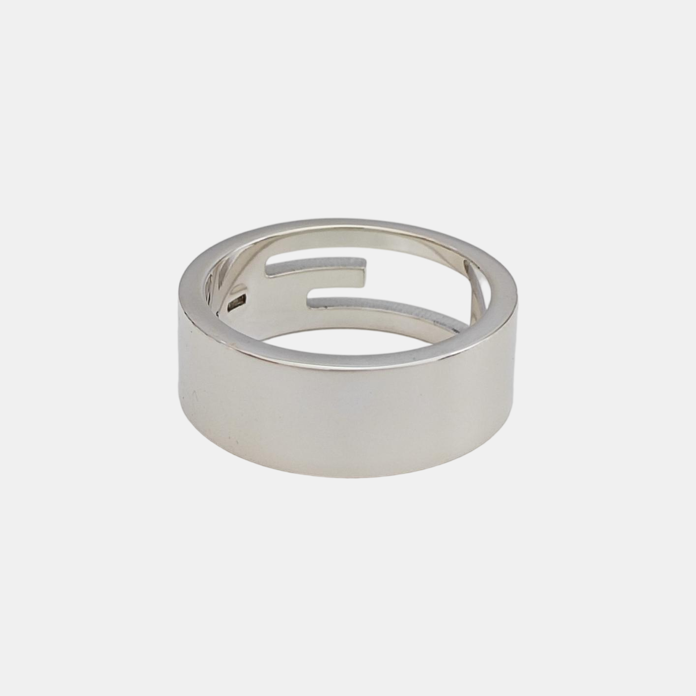925 Sterling Silver Ring HK 18