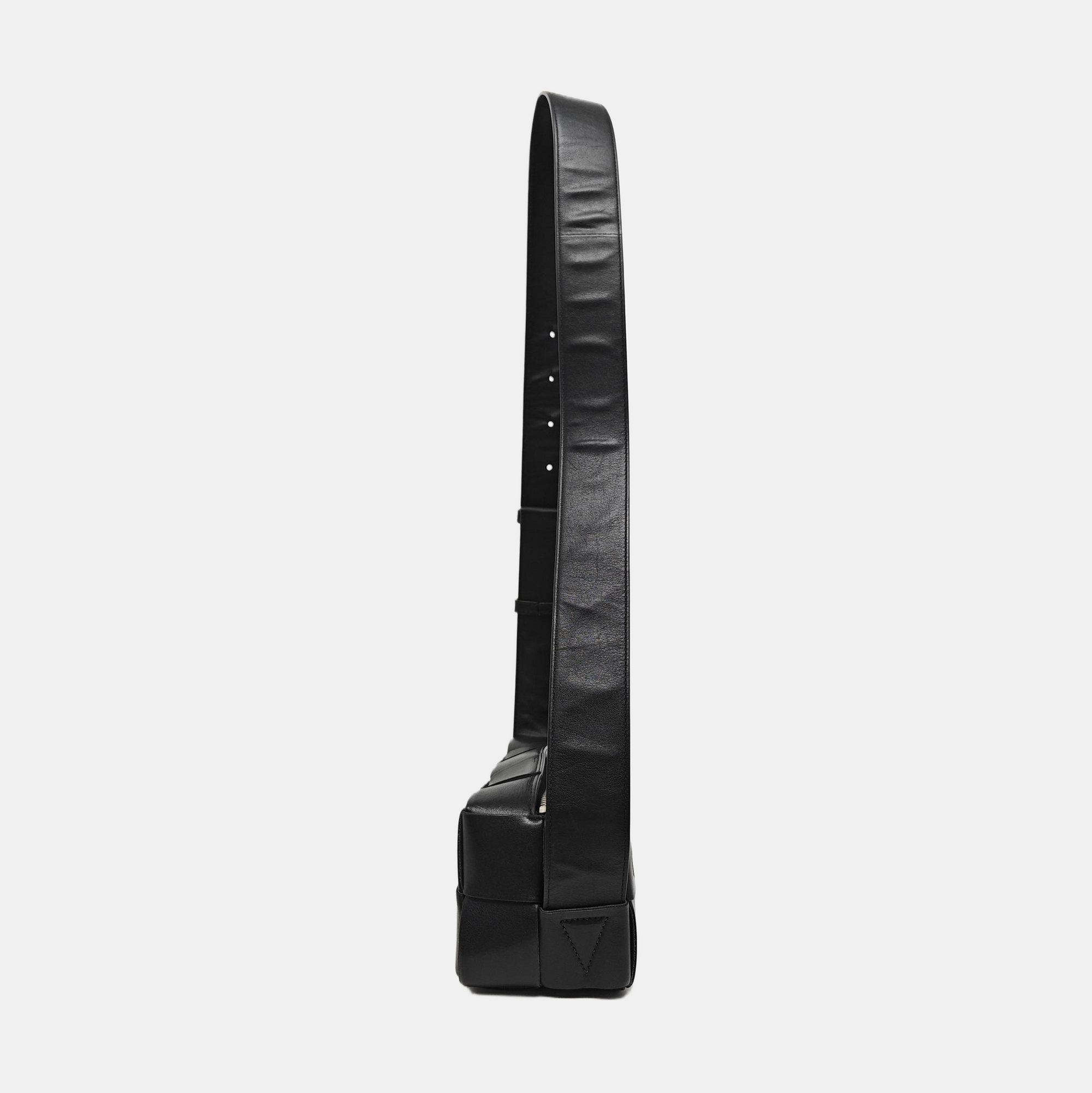 Brick Cassette Small Calfskin Black