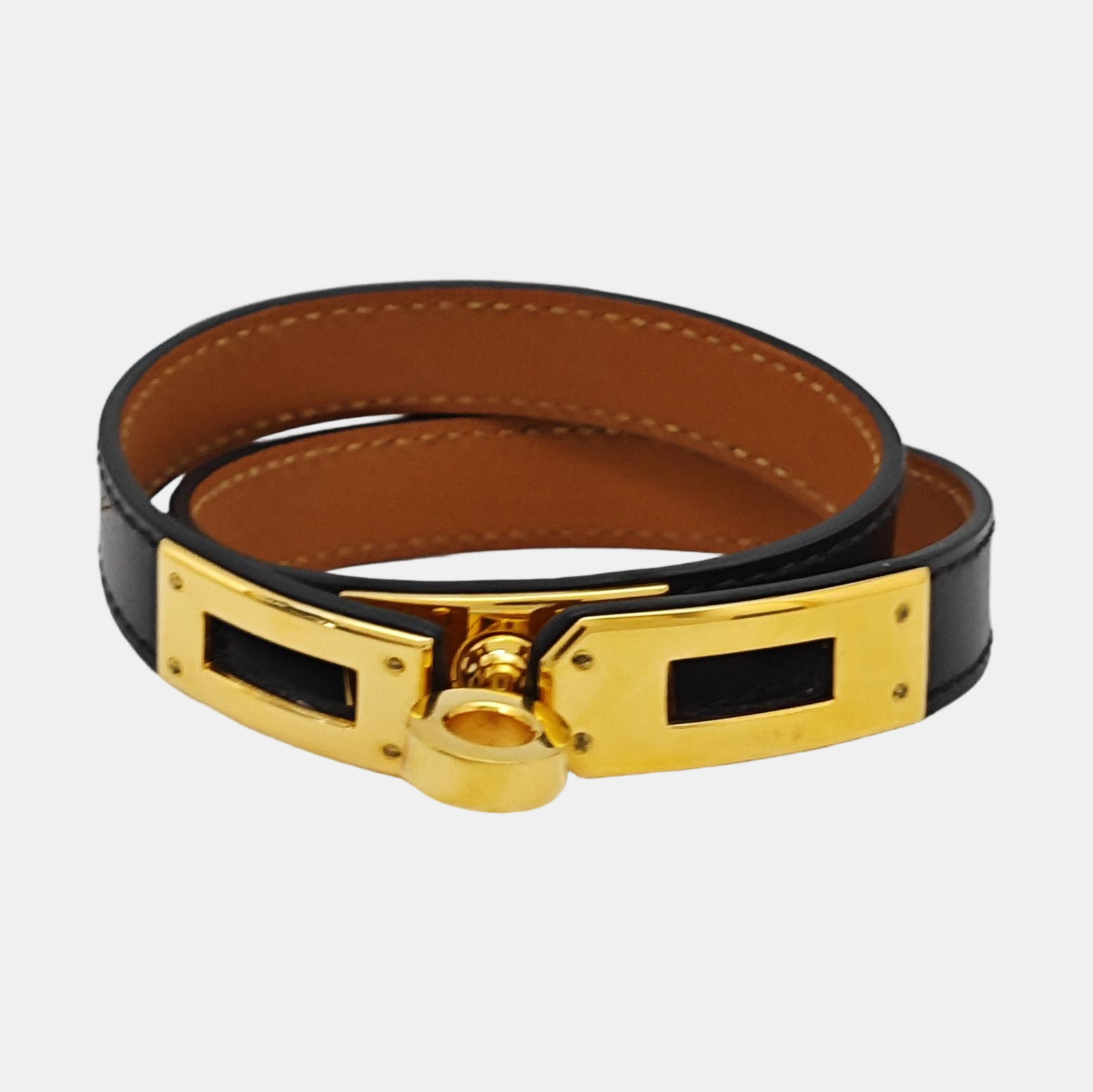 Kelly Metal Black Bangle